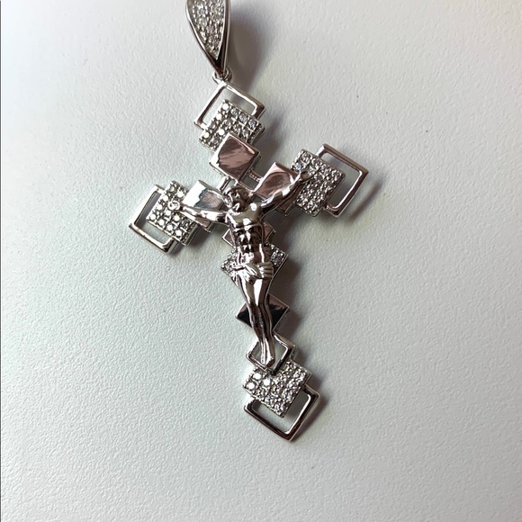 Stamped 925 solid Sterling silver cross pendant - Picture 8 of 17
